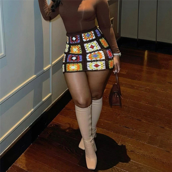 Fashionable and personalized street digital print high waisted slim fitting casual skirt