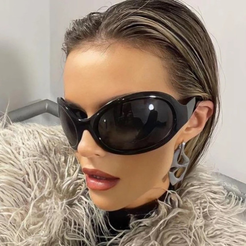 Futuristic large frame internet red sunglasses for men and women retro modern glasses