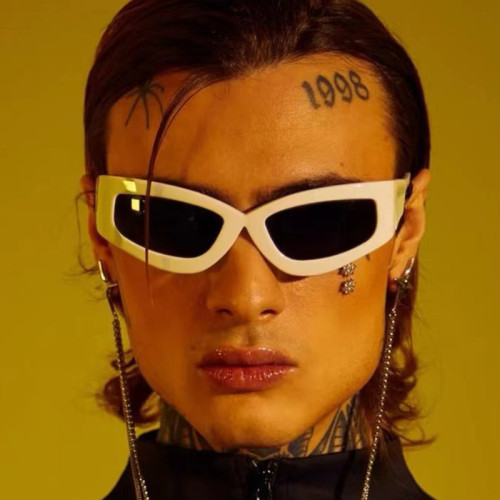 Fashionable retro small frame sunglasses, trendy and cool hip-hop jumpy glasses, female personality wide leg star sunglasses