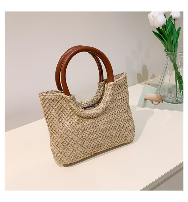 Large capacity portable straw woven bag, single shoulder woven bag