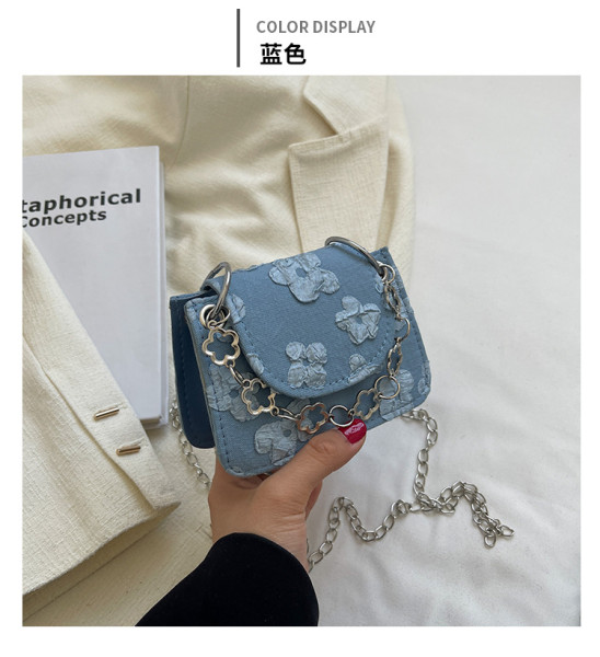 Minimal Chain Mini Lipstick Bag Crossbody Bag