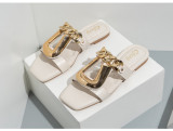 Versatile Chain U Button Slippers for Women's Hollow Outward Wear Sandals