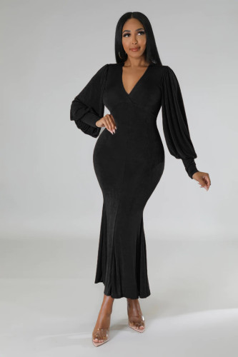 Long sleeved V-neck slim fitting temperament waistband dress autumn and winter women's dress