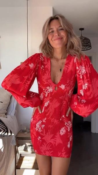 Pleated Long Sleeve Sexy V-Neck Dress Casual Loose Vacation Wrap Hip Dress