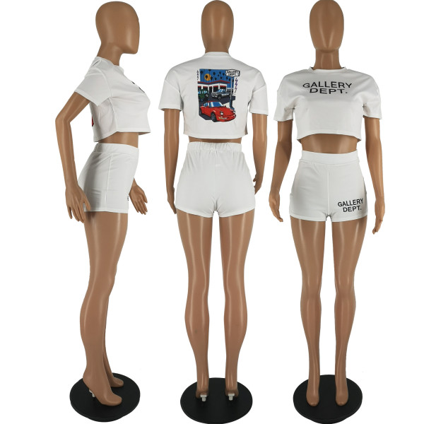 Two piece set of printed short sleeved shorts