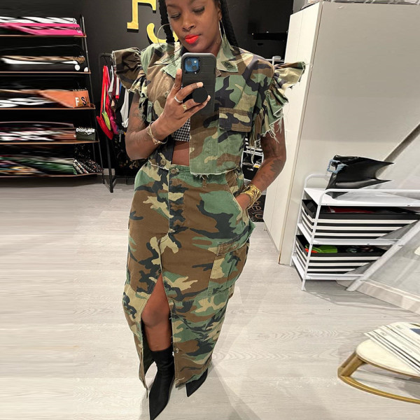 Camo split button street trendsetter skirt