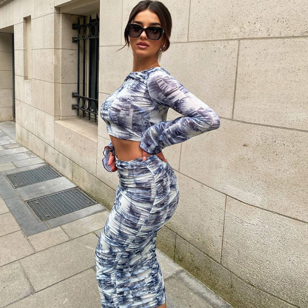 Fashionable printed round neck, long sleeved, navel exposed, back closed, waist wrapped, hip wrapped skirt set
