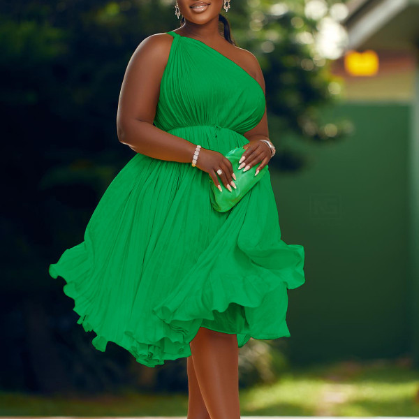 Pleated sloping shoulder large hem with tie up solid color dress
