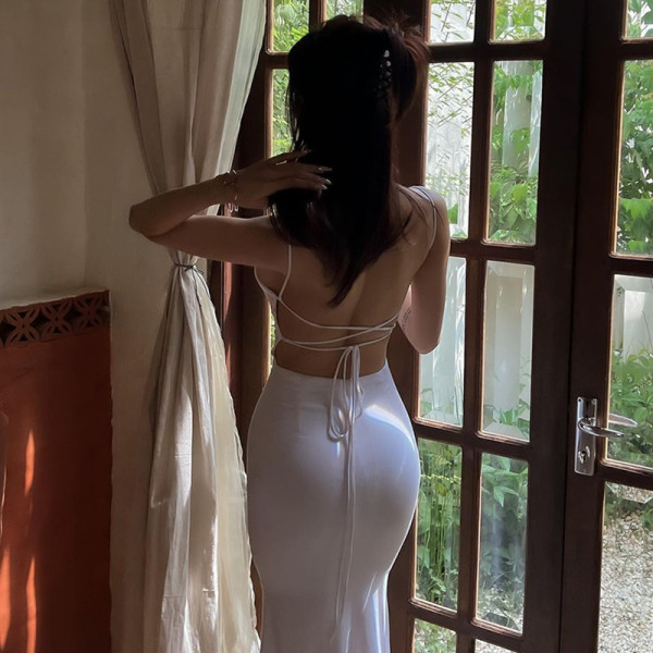 Sexy One line Neck Low cut Open Back Strap Fish Tail Suspended Dress