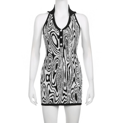 Women's corrugated contrasting Polo collar button up woolen knit skirt with sleeveless hanging neck and exposed backpack buttocks dress