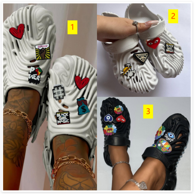 Oversized women's flat bottomed beach sandals with slippers for external wear