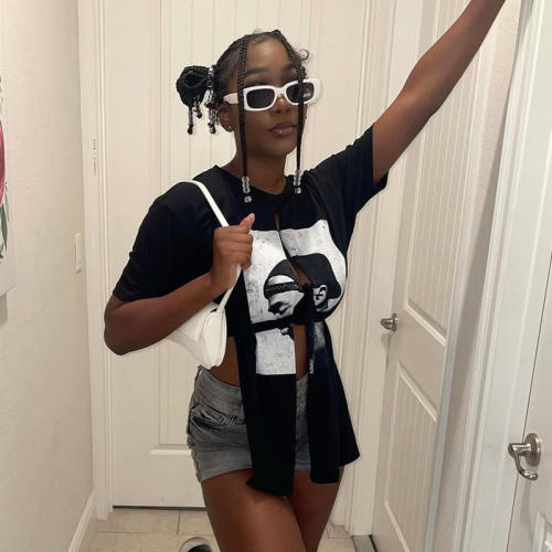 Abstract printed round neck short sleeved irregular split pullover for human body, fashionable and personalized street T-shirt