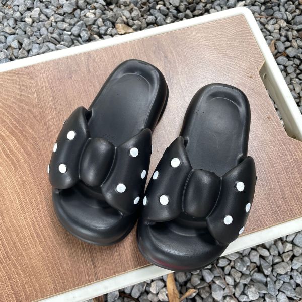 EVA bowknot slippers with thick soles and a cool feeling of stepping on feces