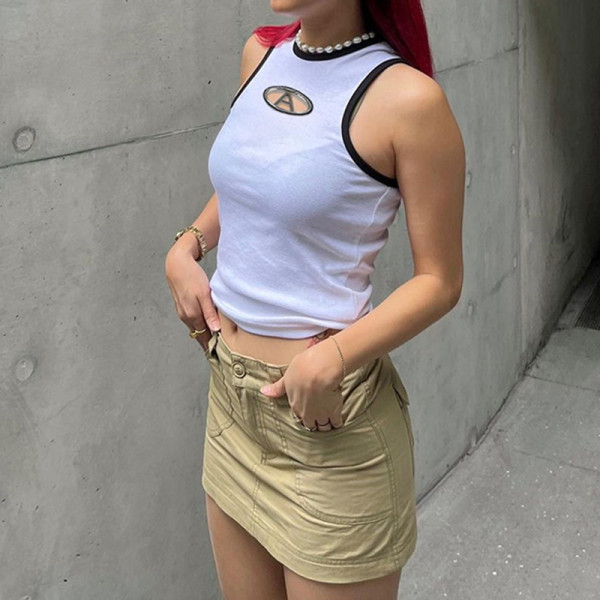 Hollow Metal Letter Contrast Sleeveless Tank Top