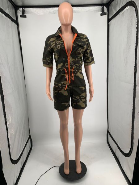 Fashionable cardigan with waistband and woven jumpsuit without pockets