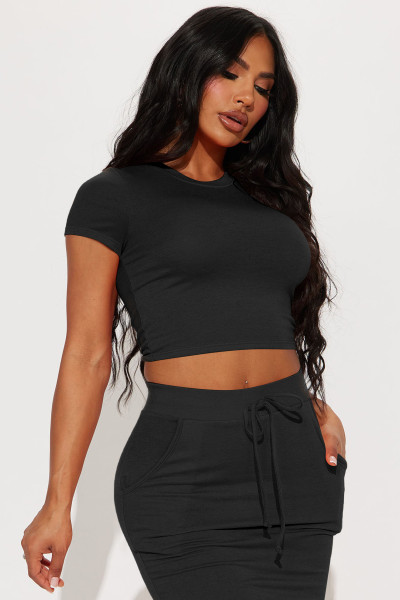 Sexy and fashionable bare waist solid color two-piece set