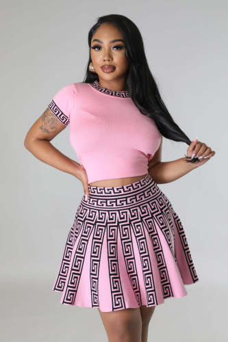 Fashion round neck short sleeved pleated two-piece set