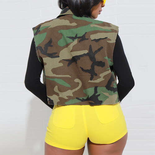 Camo printed large pocket lapel short sleeveless vest