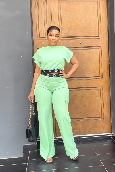 Women's short sleeved top, summer solid color versatile, loose fitting straight leg pants, two-piece set