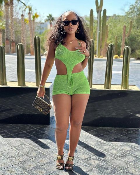 Fashion and Sexy Sleeveless Knit Set