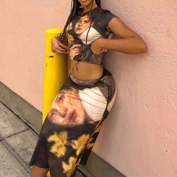 Digital printed head portrait round neck top, medium length half skirt, two piece set