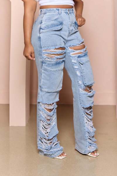 Loose fitting high waisted wide leg torn jeans casual pants