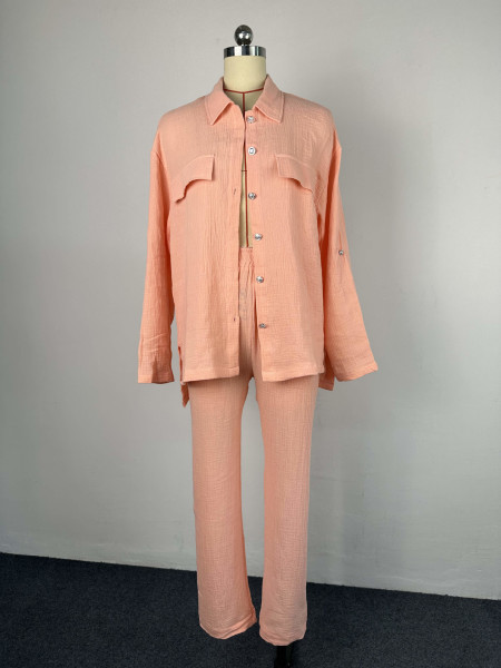 Loose fitting long sleeved shirt cropped pants casual sports set