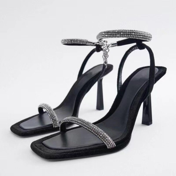 Women's shoes: minimalist feng shui diamond chains, slim heels, high heels, sandals