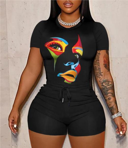 Off shoulder top with contrasting printed short pants set