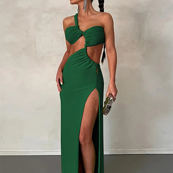 Women's personalized trend, one shoulder, revealing and fashionable slit dress