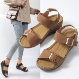 Wide strip metal square buckle buckle flat sole sandals