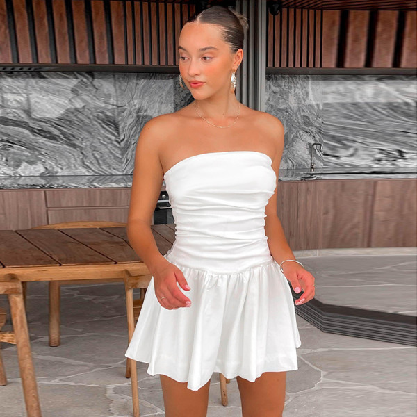 Simple and Sexy Slim Fit Showing Chest, Waist Wrap, Bra A Swing Dress, Solid Color Design, Hip Wrap Short Skirt