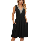 Solid V-neck lace patchwork sleeveless pocket waist up dress