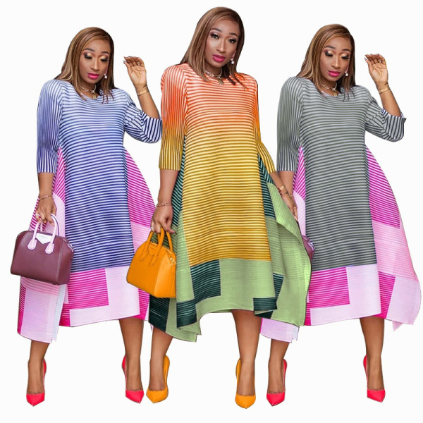 Loose oversized women's dress