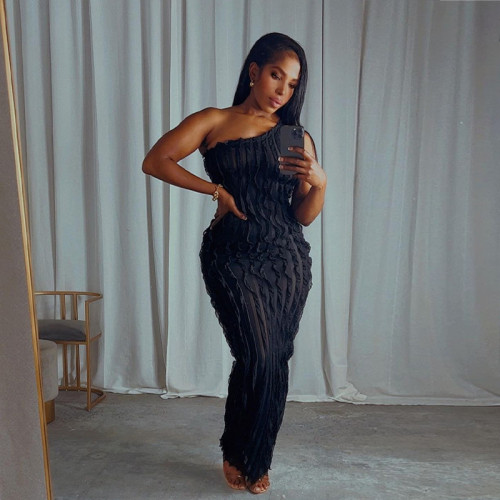 Fashionable and Personalized Oblique Shoulder Sexy Open Back Slim Fit Dress