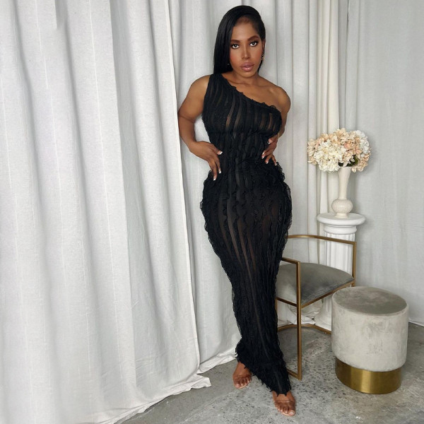 Fashionable and Personalized Oblique Shoulder Sexy Open Back Slim Fit Dress