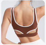 Wear shockproof yoga suit inside the back, Camisole, and wear running fitness bra outside