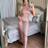 Fitted and protruding short sleeved printed long dress