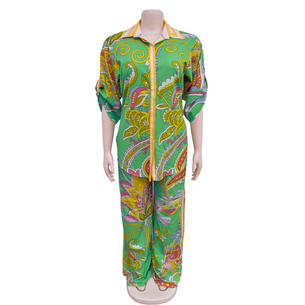 Fashion women's French printed shirt, short sleeved pants, two-piece set
