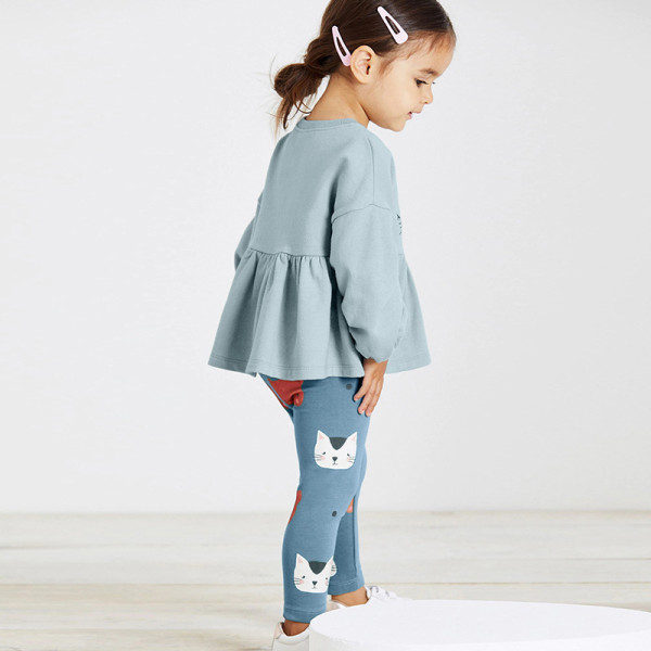 Girls' sweater
