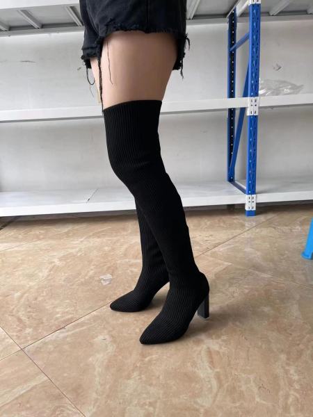 Pointed thick heeled knitted knee boots, oversized elastic wool socks, long boots