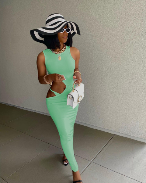 Casual solid color tight side opening open buttocks sleeveless dress