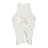 Sleeveless high neck knitted vest