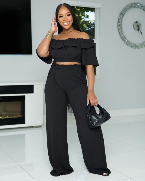 Solid Ruffle Edge Off Shoulder Loose Relaxed Set