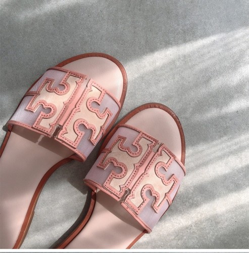 Mesh flat bottom slippers