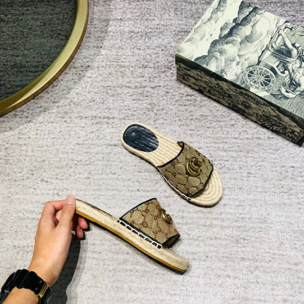 Grass embroidered letters flat bottomed women's shoes