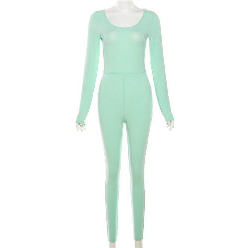 Long sleeved solid color slim fitting high waisted sports jumpsuit