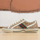 Retro color matching casual shoes