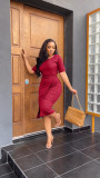 Medium sleeved round neck dress