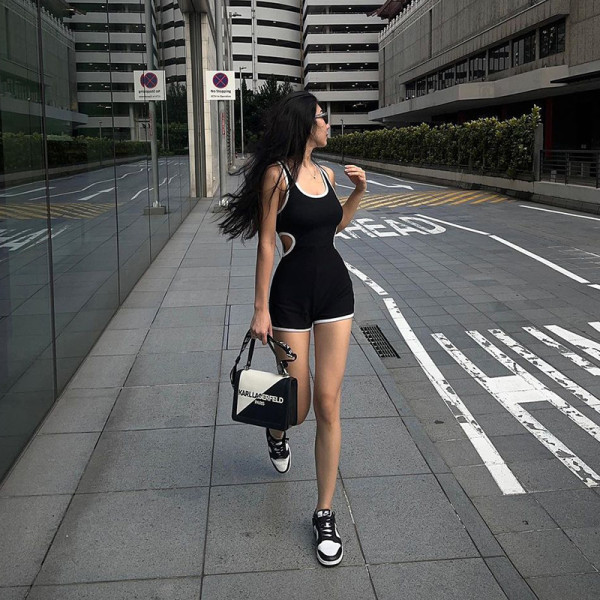 Hollow edge contrast tight sleeveless jumpsuit shorts